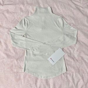 Lululemon hold tight longsleeve turtleneck